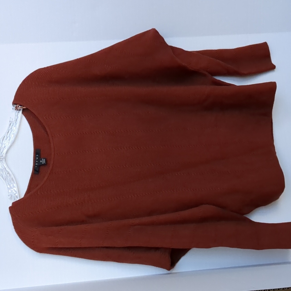 Cyrus rust sweater